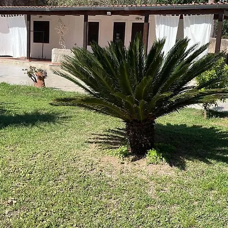 Holiday home Campofelice Casa